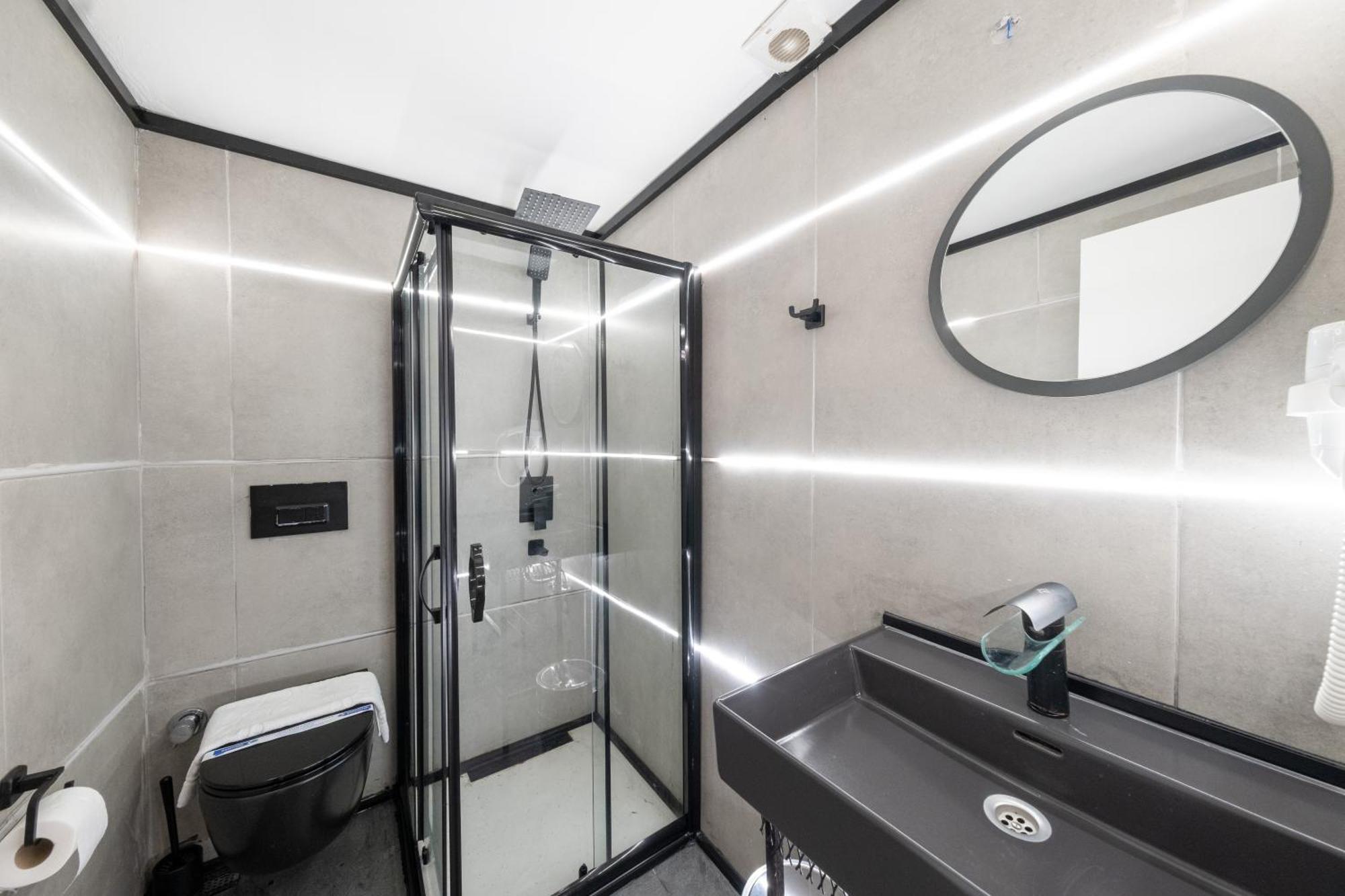 The Luxury Frame Suites Istanbul Eksteriør billede