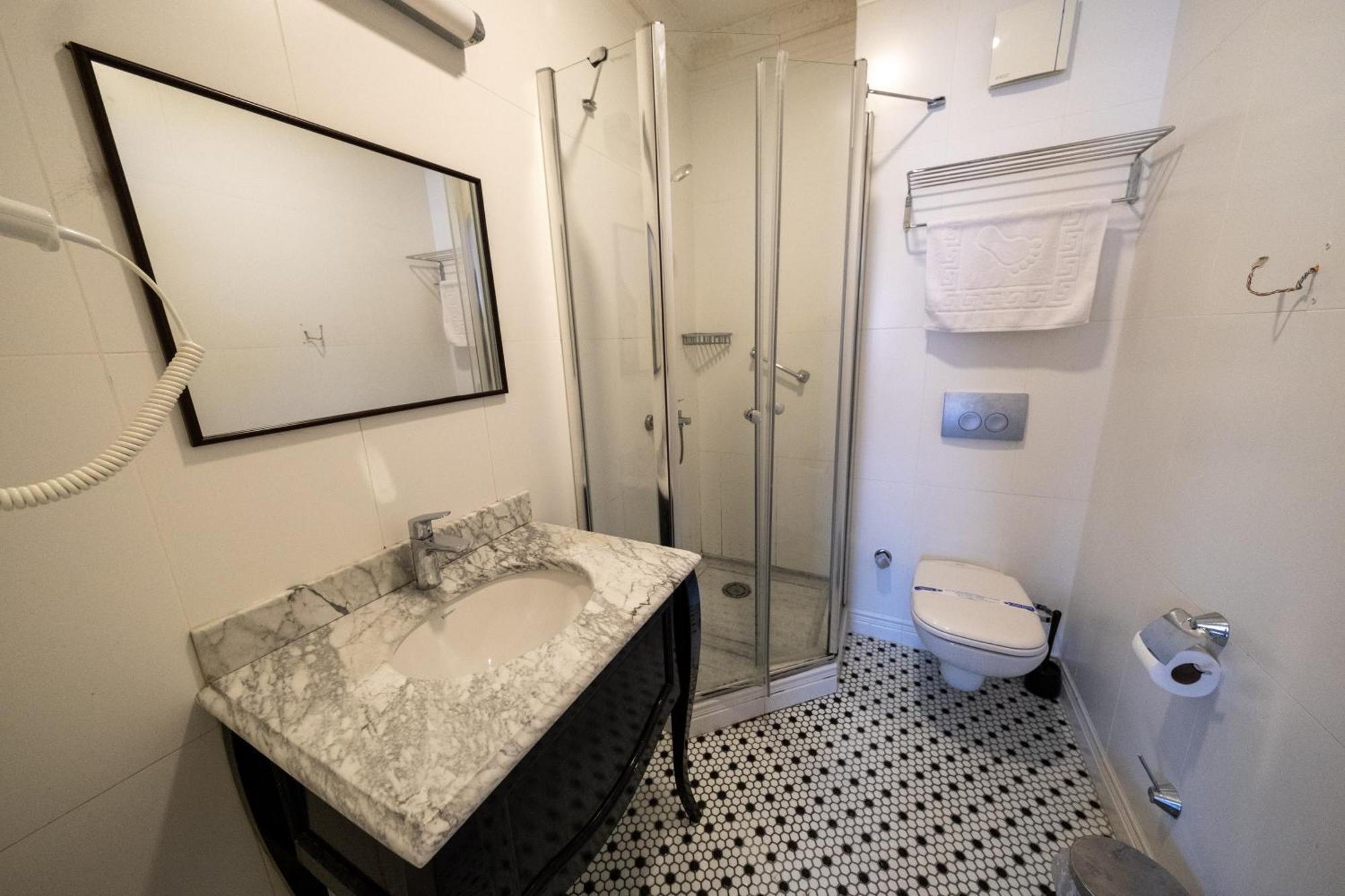 The Luxury Frame Suites Istanbul Eksteriør billede